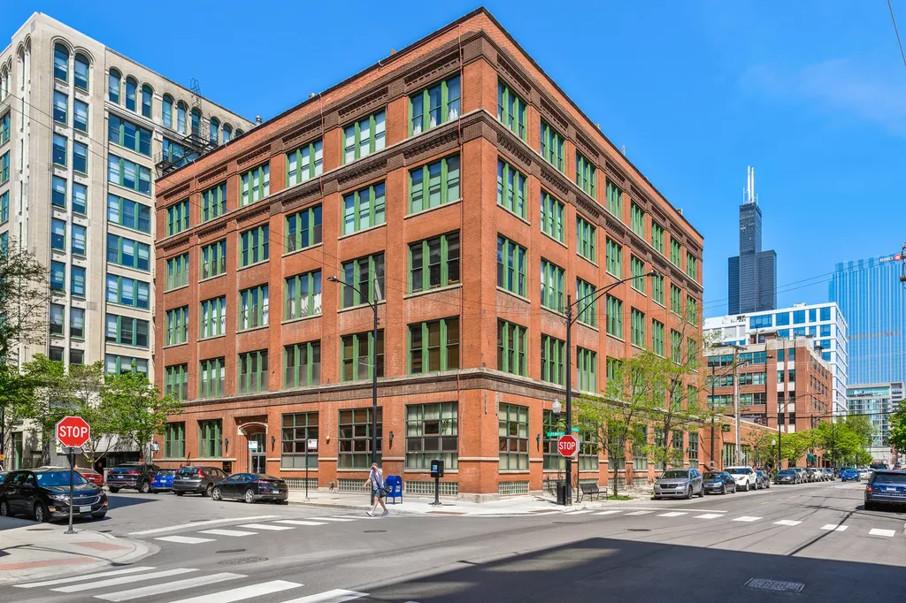 331 South Peoria Street Chicago IL 60607