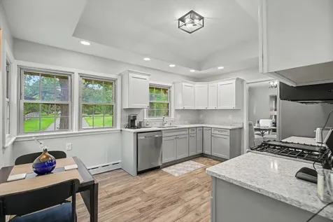 305 Colton Avenue Bloomington IL 61701