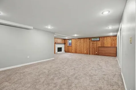 305 Colton Avenue Bloomington IL 61701