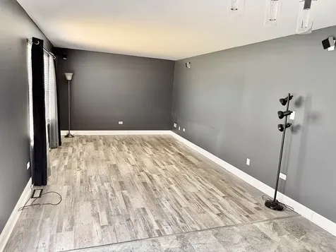 732 Oakwood Street Minooka IL 60447