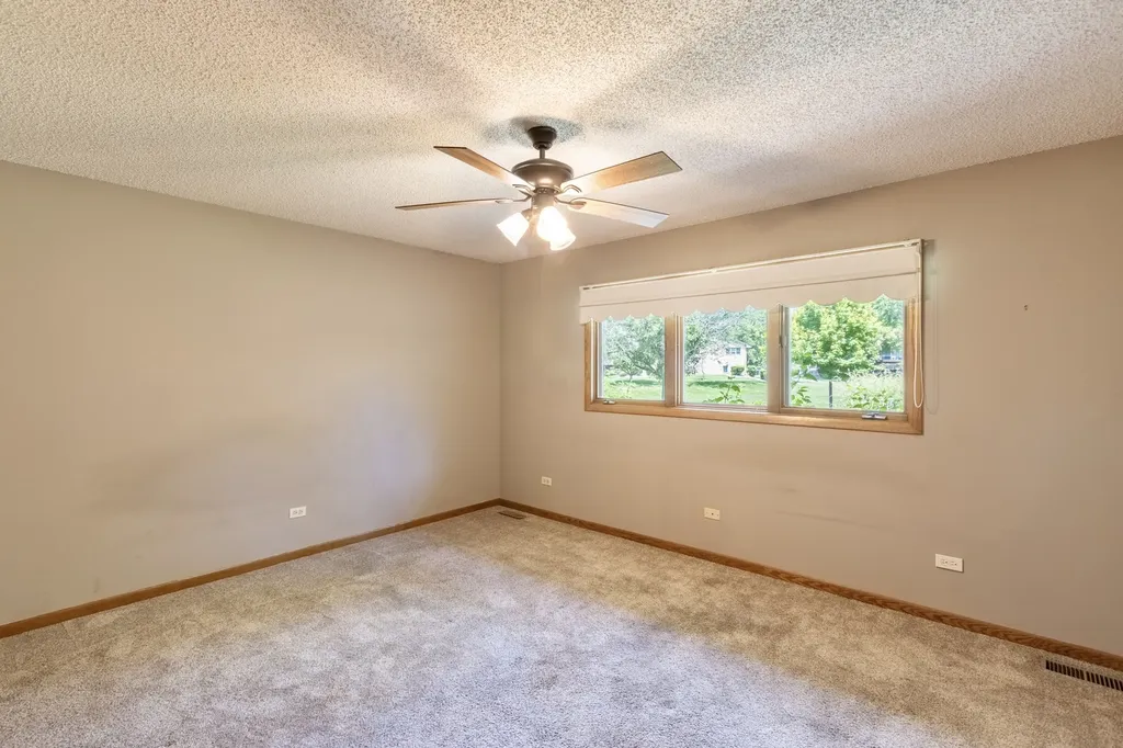 18201 Lynn Drive Orland Park IL 60467