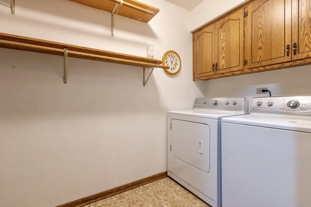 18201 Lynn Drive Orland Park IL 60467