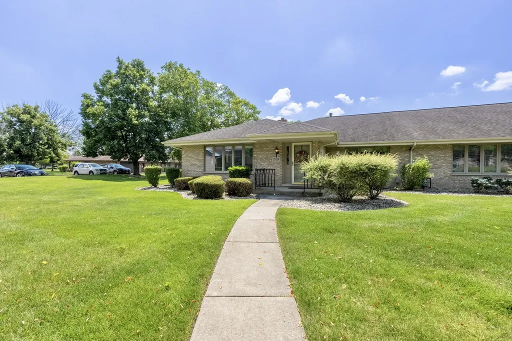 18201 Lynn Drive Orland Park IL 60467