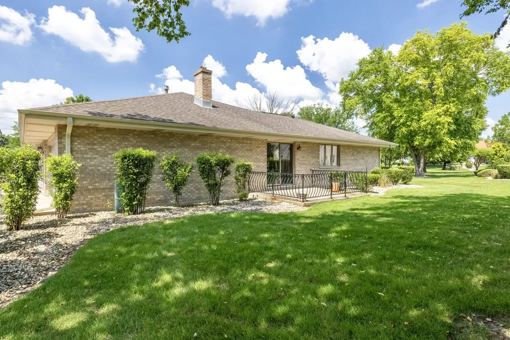 18201 Lynn Drive Orland Park IL 60467