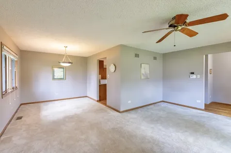 18201 Lynn Drive Orland Park IL 60467