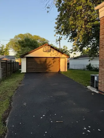 549 48TH Avenue Bellwood IL 60104