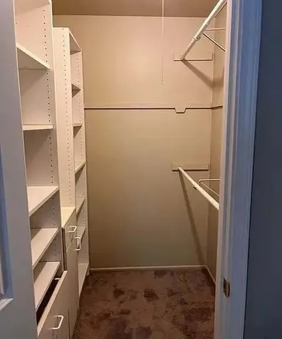 1544 Williamsburg Drive Schaumburg IL 60193