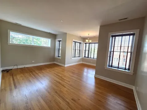 6501 North Bosworth Avenue Chicago IL 60626
