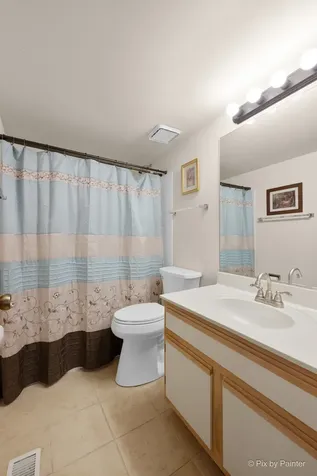 2147 Stirling Court Hanover Park IL 60133