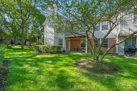 2147 Stirling Court Hanover Park IL 60133