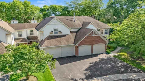 2147 Stirling Court Hanover Park IL 60133
