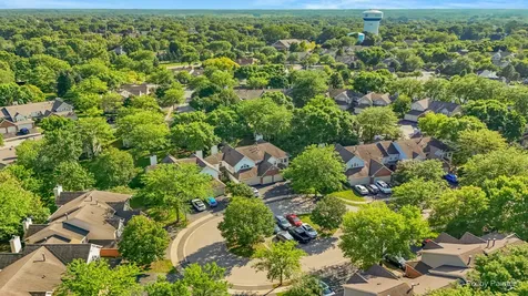 2147 Stirling Court Hanover Park IL 60133