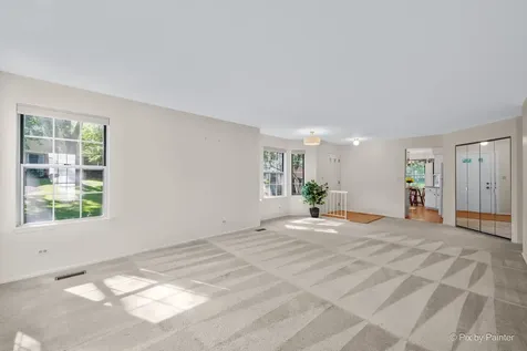 2147 Stirling Court Hanover Park IL 60133