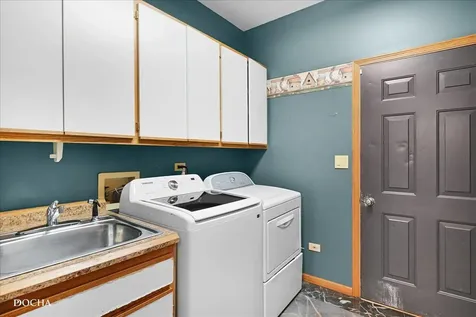 365 East Pine Meadow Court Morris IL 60450