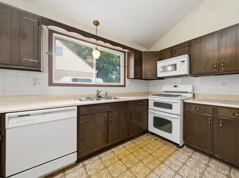 519 Maple Lane Hillside IL 60162