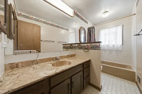 519 Maple Lane Hillside IL 60162