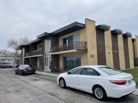 9517 Mansfield Avenue Oak Lawn IL 60453