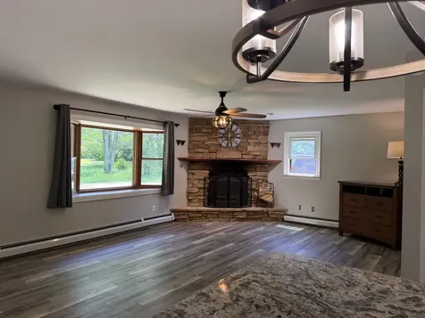 737 A Searls Road Amboy IL 61310