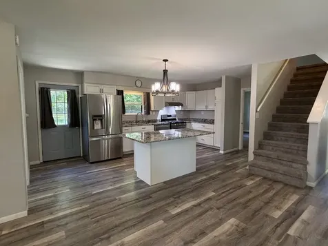 737 A Searls Road Amboy IL 61310