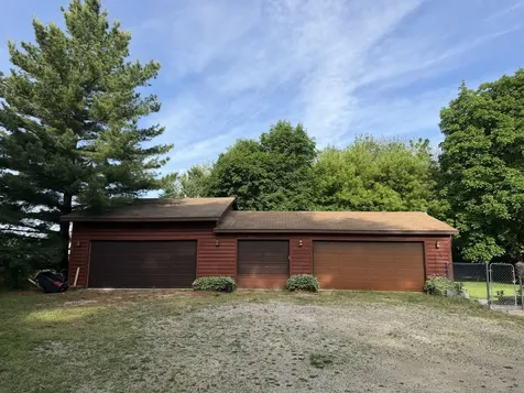 737 A Searls Road Amboy IL 61310