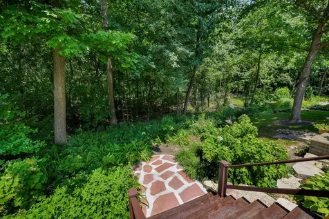 64 Whittington Course St. Charles IL 60174