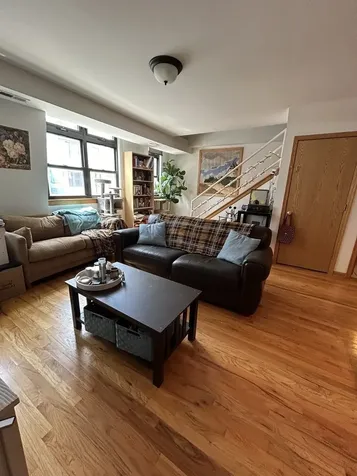 867 West Buckingham Place Chicago IL 60657