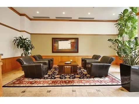 1640 Maple Avenue Evanston IL 60201