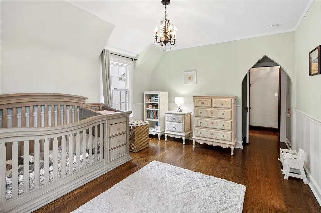 5940 North Knox Avenue Chicago IL 60646
