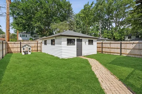 5940 North Knox Avenue Chicago IL 60646