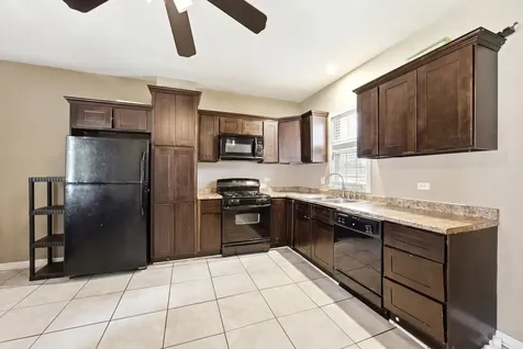 344 North Worth Avenue Elgin IL 60123
