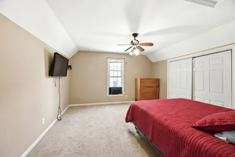 344 North Worth Avenue Elgin IL 60123