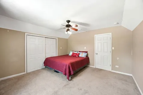 344 North Worth Avenue Elgin IL 60123