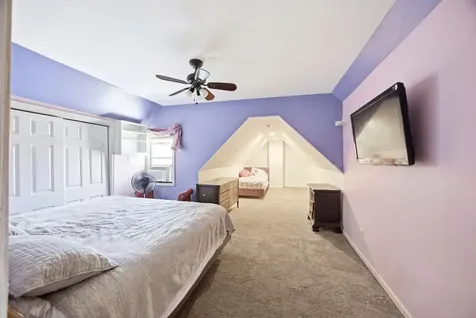 344 North Worth Avenue Elgin IL 60123