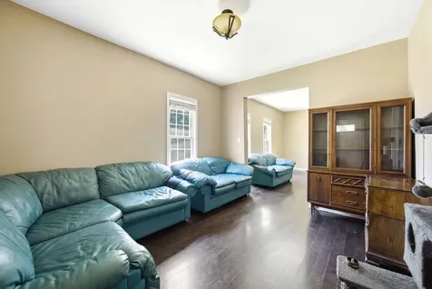 344 North Worth Avenue Elgin IL 60123