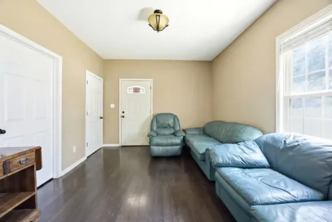 344 North Worth Avenue Elgin IL 60123