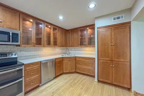 416 Swallow Lane Deerfield IL 60015