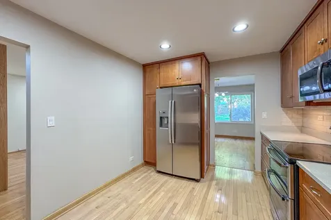 416 Swallow Lane Deerfield IL 60015