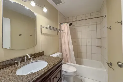 416 Swallow Lane Deerfield IL 60015