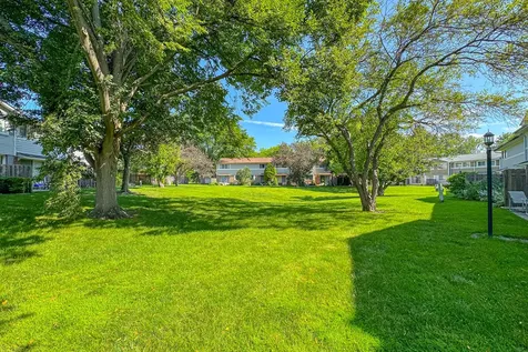 416 Swallow Lane Deerfield IL 60015