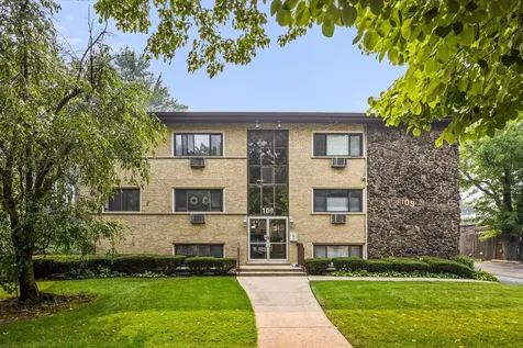 109 South Elmwood Avenue Oak Park IL 60302