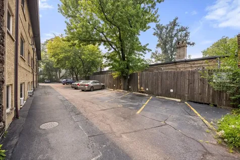 109 South Elmwood Avenue Oak Park IL 60302