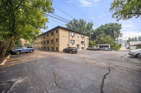 109 South Elmwood Avenue Oak Park IL 60302