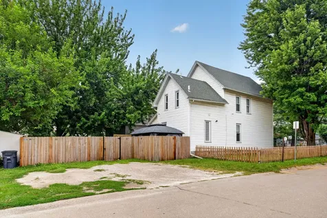 2310 11TH Avenue B Avenue Moline IL 61265