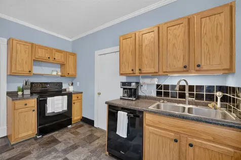 2310 11TH Avenue B Avenue Moline IL 61265