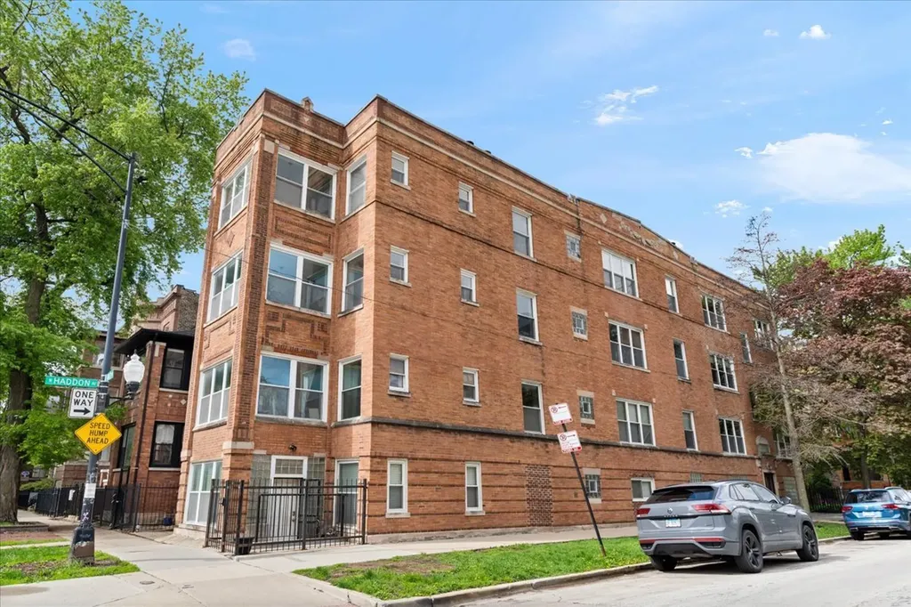 2307 West Haddon Avenue Chicago IL 60622