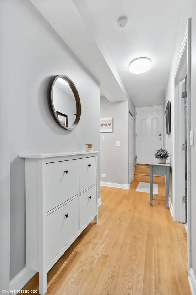 2307 West Haddon Avenue Chicago IL 60622