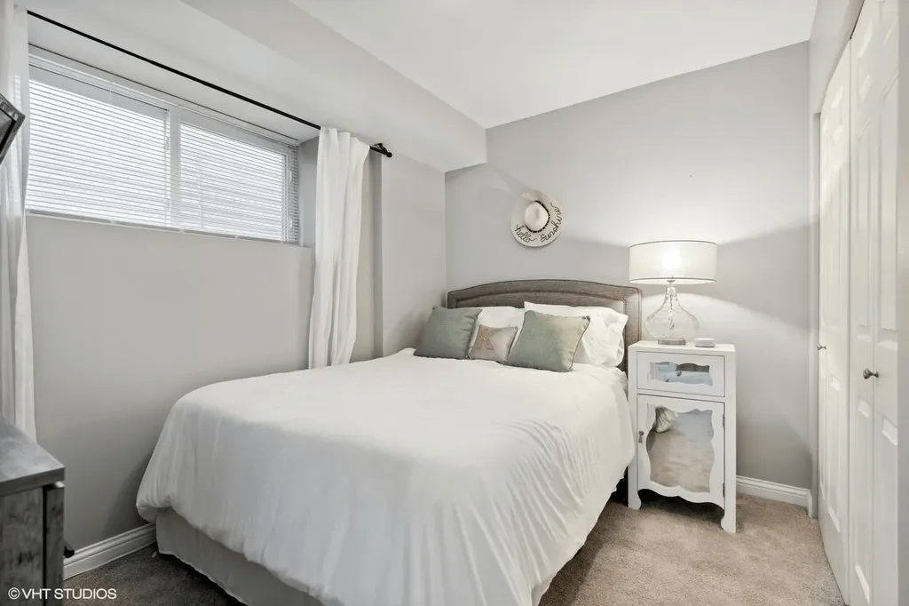 2307 West Haddon Avenue Chicago IL 60622