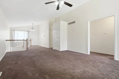 1102 Rader Run Bloomington IL 61704
