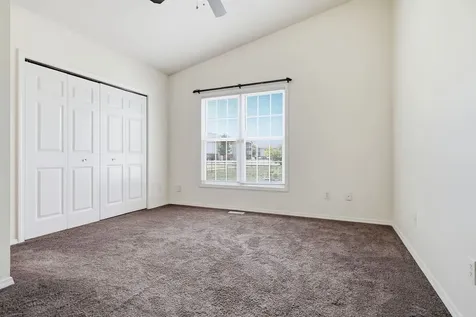 1102 Rader Run Bloomington IL 61704