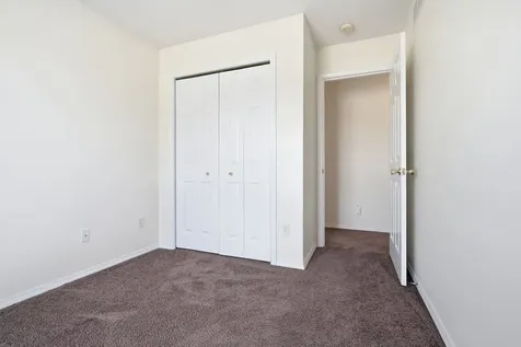 1102 Rader Run Bloomington IL 61704